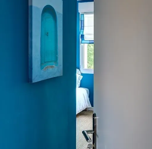 Les Eaux Qui Rient 3* 상기네