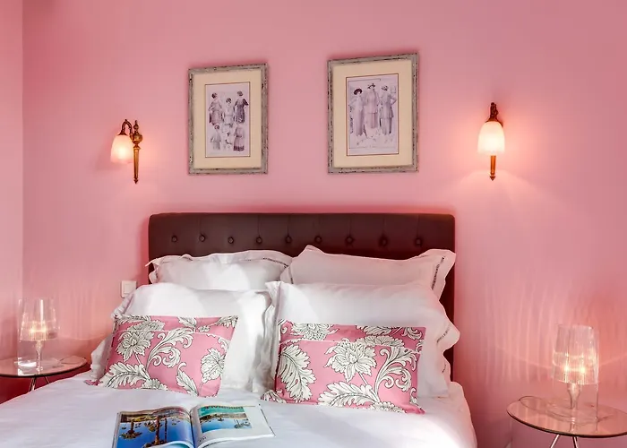 Les Eaux Qui Rient B&B 상기네